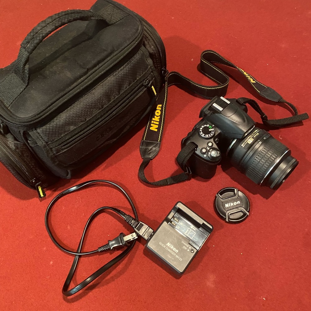 Nikon D3000 camera